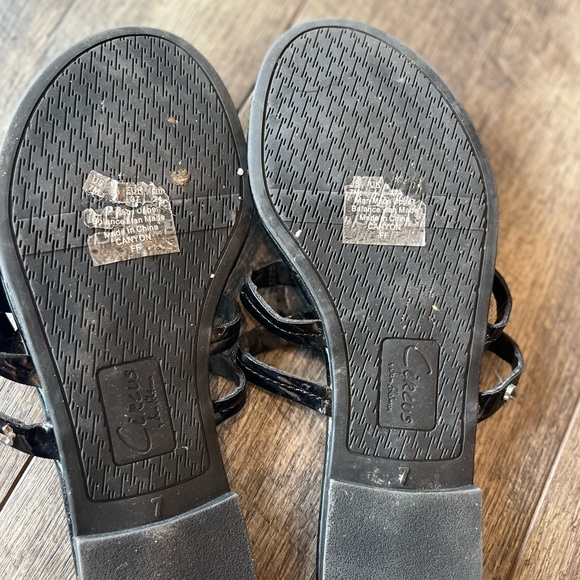 Circus by Sam Edelman patent finish flat sandal. Women’s US7 - Picture 3 of 3